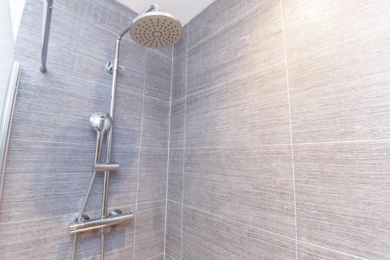 City Dreamz -New Stylish And Modern Flat Manchester Bagian luar foto