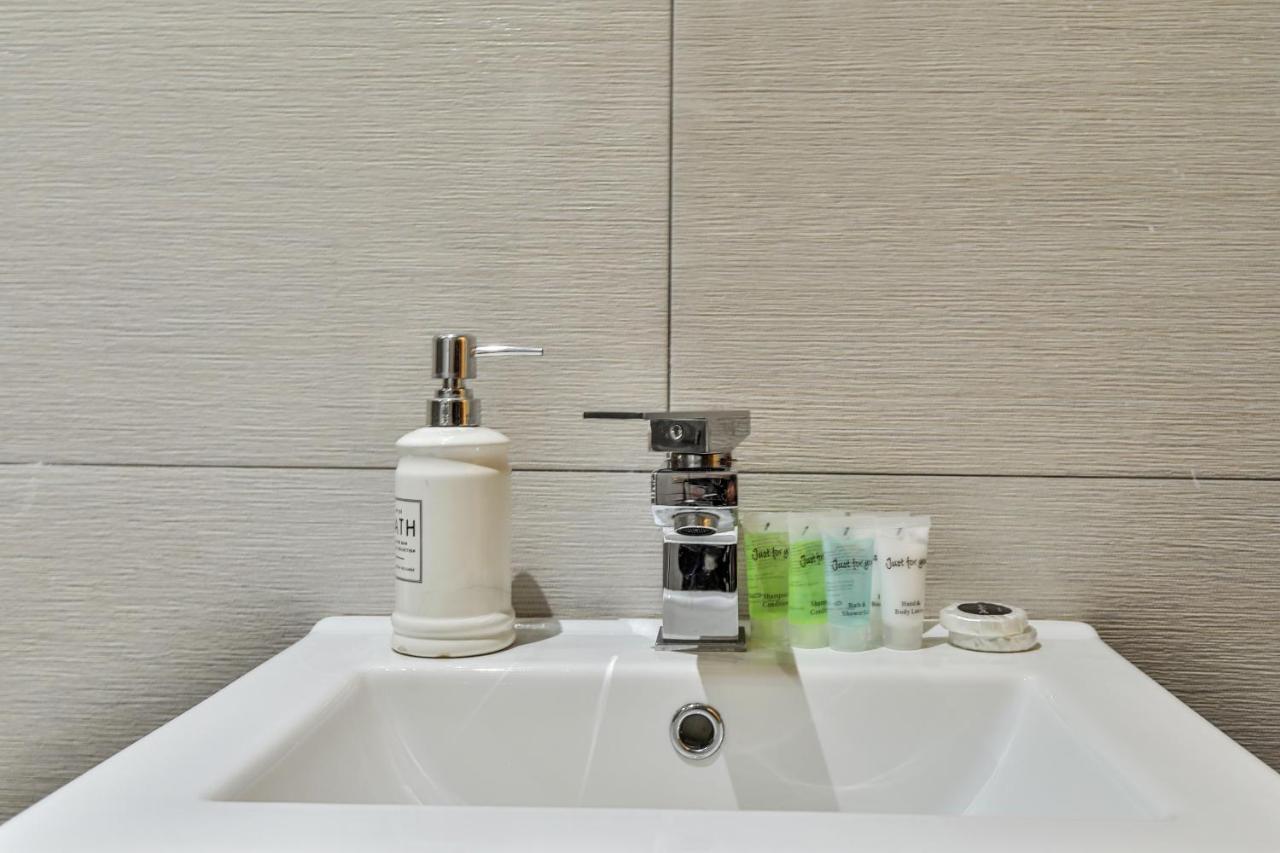 City Dreamz -New Stylish And Modern Flat Manchester Bagian luar foto